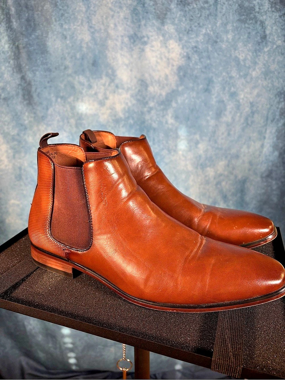 Tommy Hilfiger Men's Leather Embossed Cleat Chelsea Boots Brown US 11.5